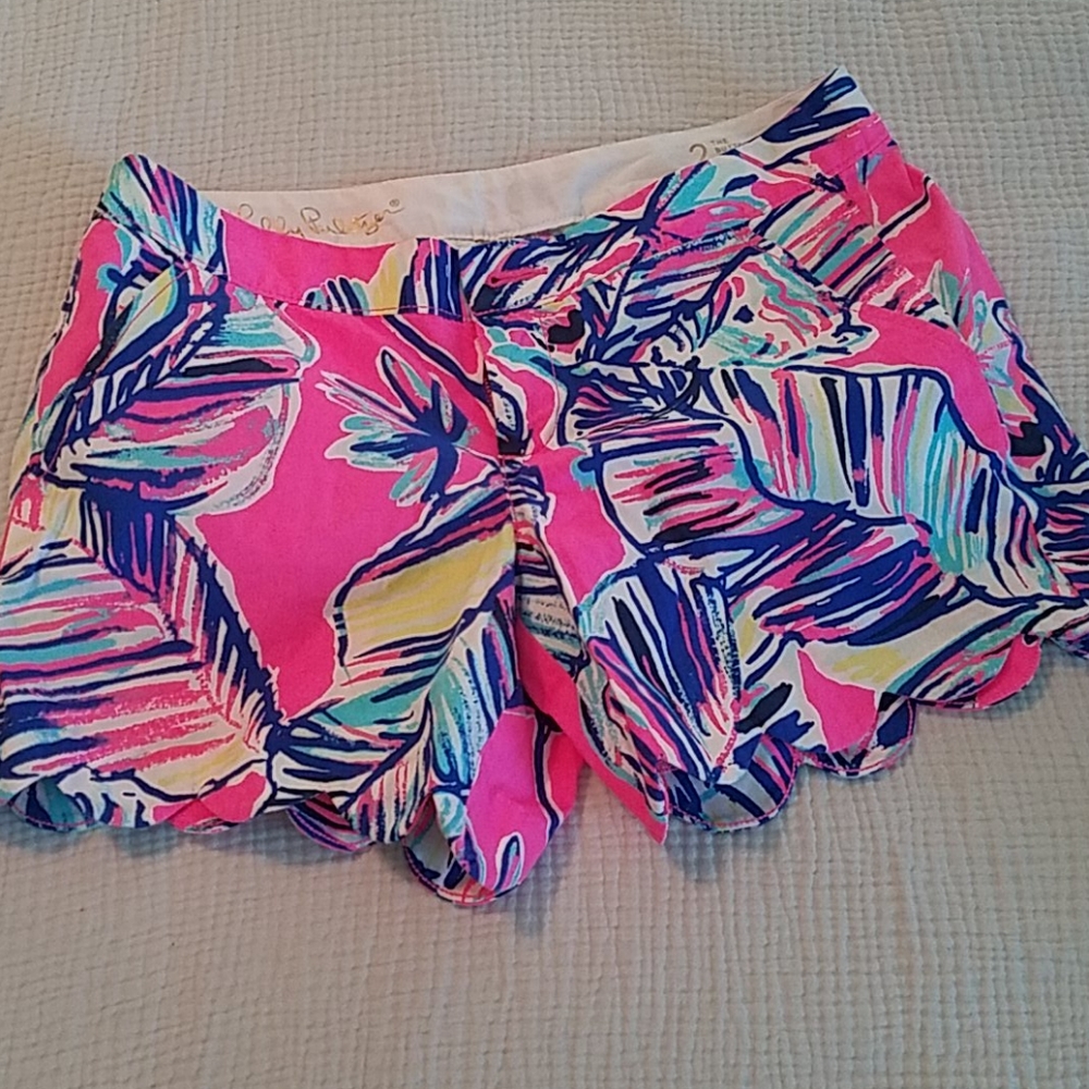 Lilly Pulitzer short